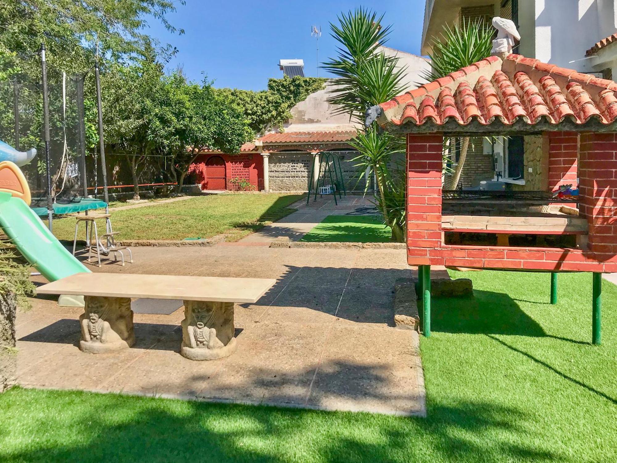 Villa Alamos Jerez I Piscina Salada Climatizada I Bbq I Jardines I 850M2 赫雷斯 外观 照片