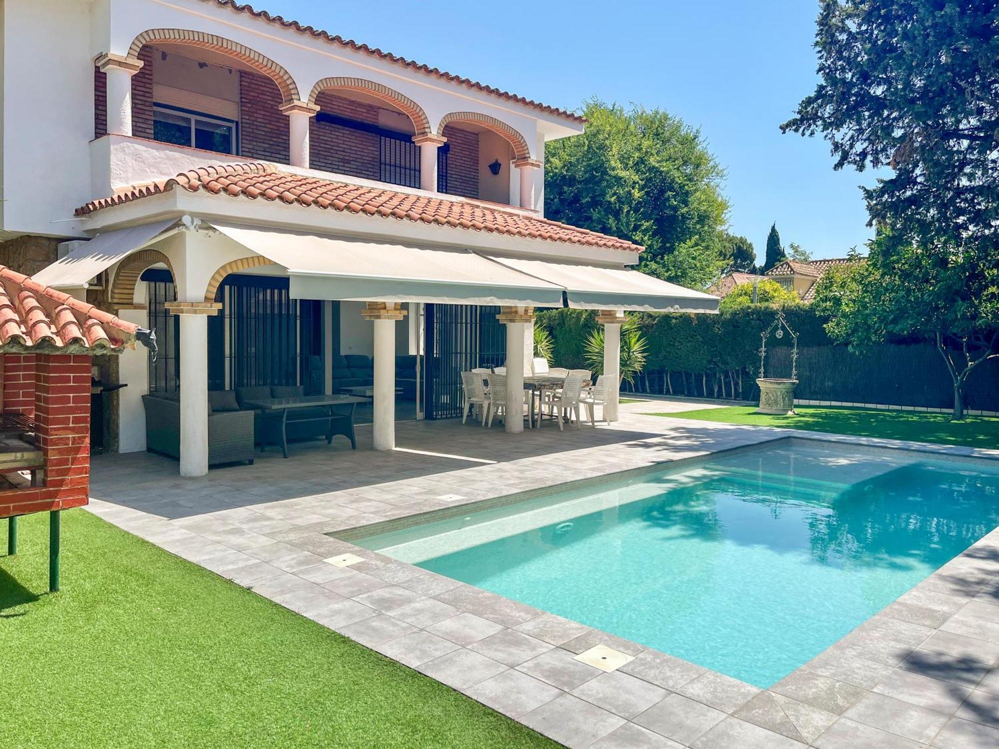 Villa Alamos Jerez I Piscina Salada Climatizada I Bbq I Jardines I 850M2 赫雷斯 外观 照片