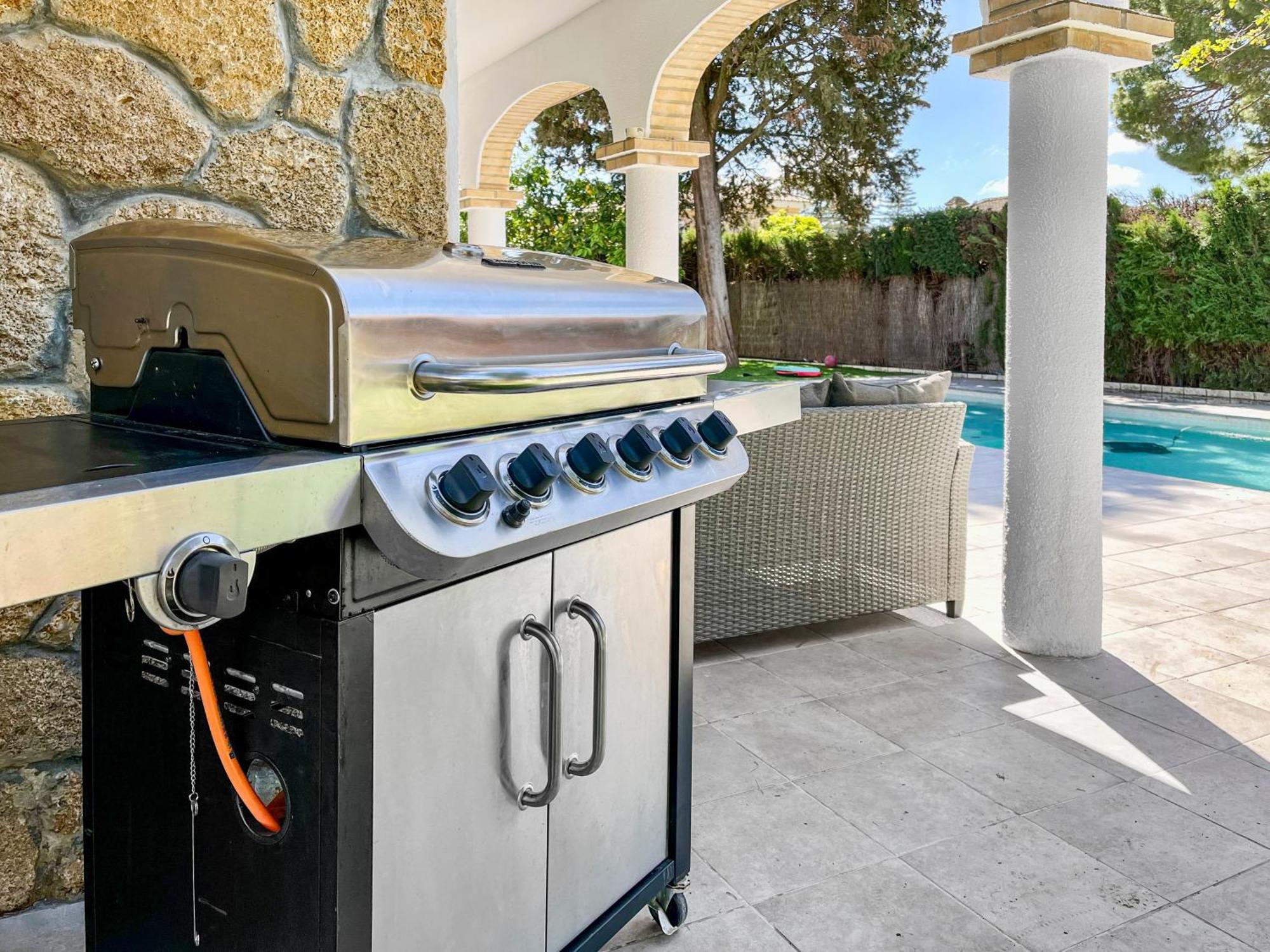Villa Alamos Jerez I Piscina Salada Climatizada I Bbq I Jardines I 850M2 赫雷斯 外观 照片